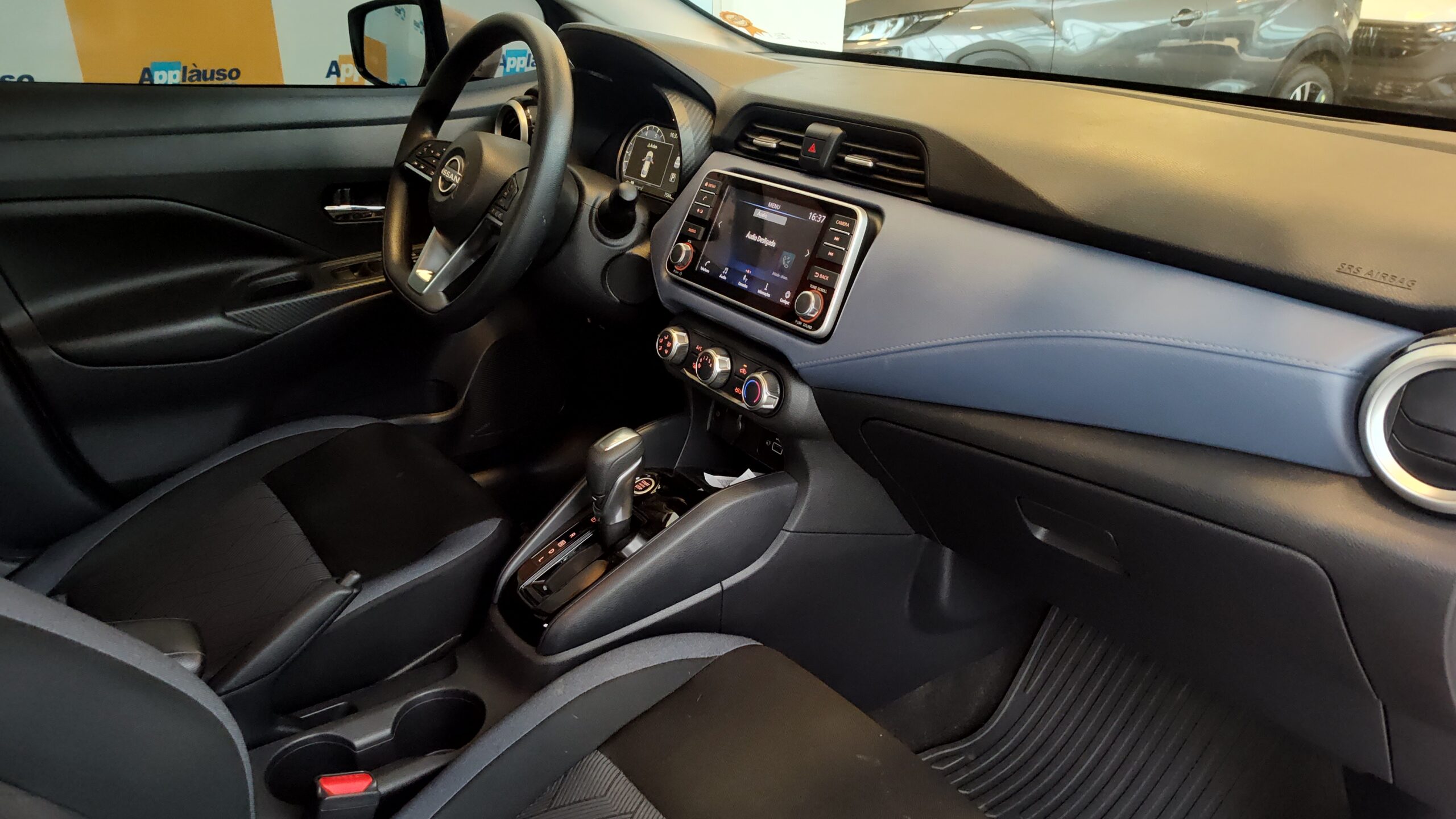 Nissan Versa - 1.6 16V FLEX ADVANCE XTRONIC
