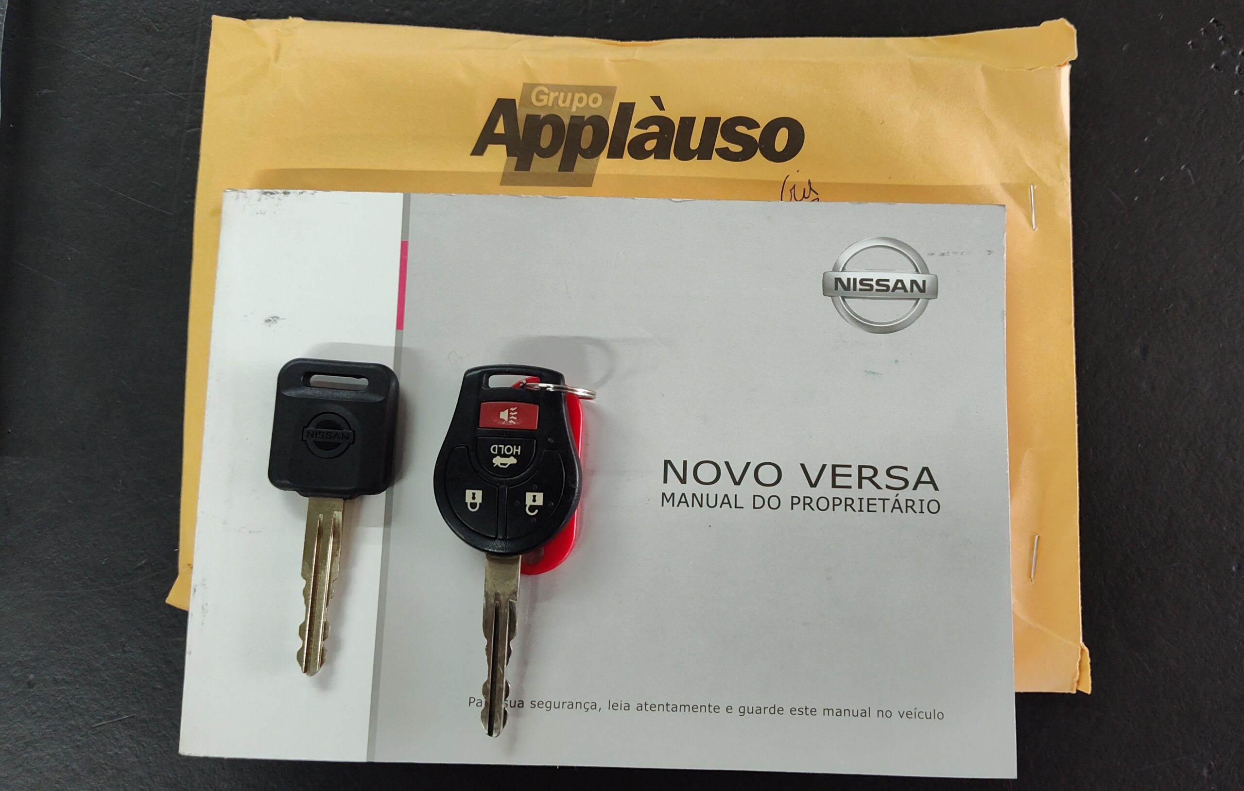 Nissan Versa - 1.6 16V FLEX SV 4P XTRONIC