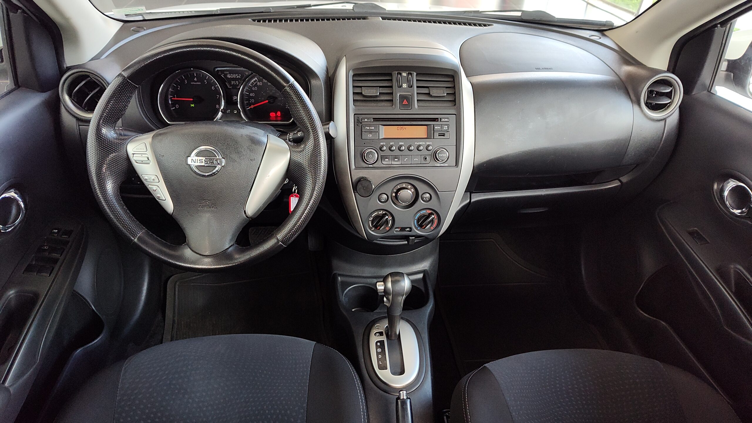Nissan Versa - 1.6 16V FLEX SV 4P XTRONIC