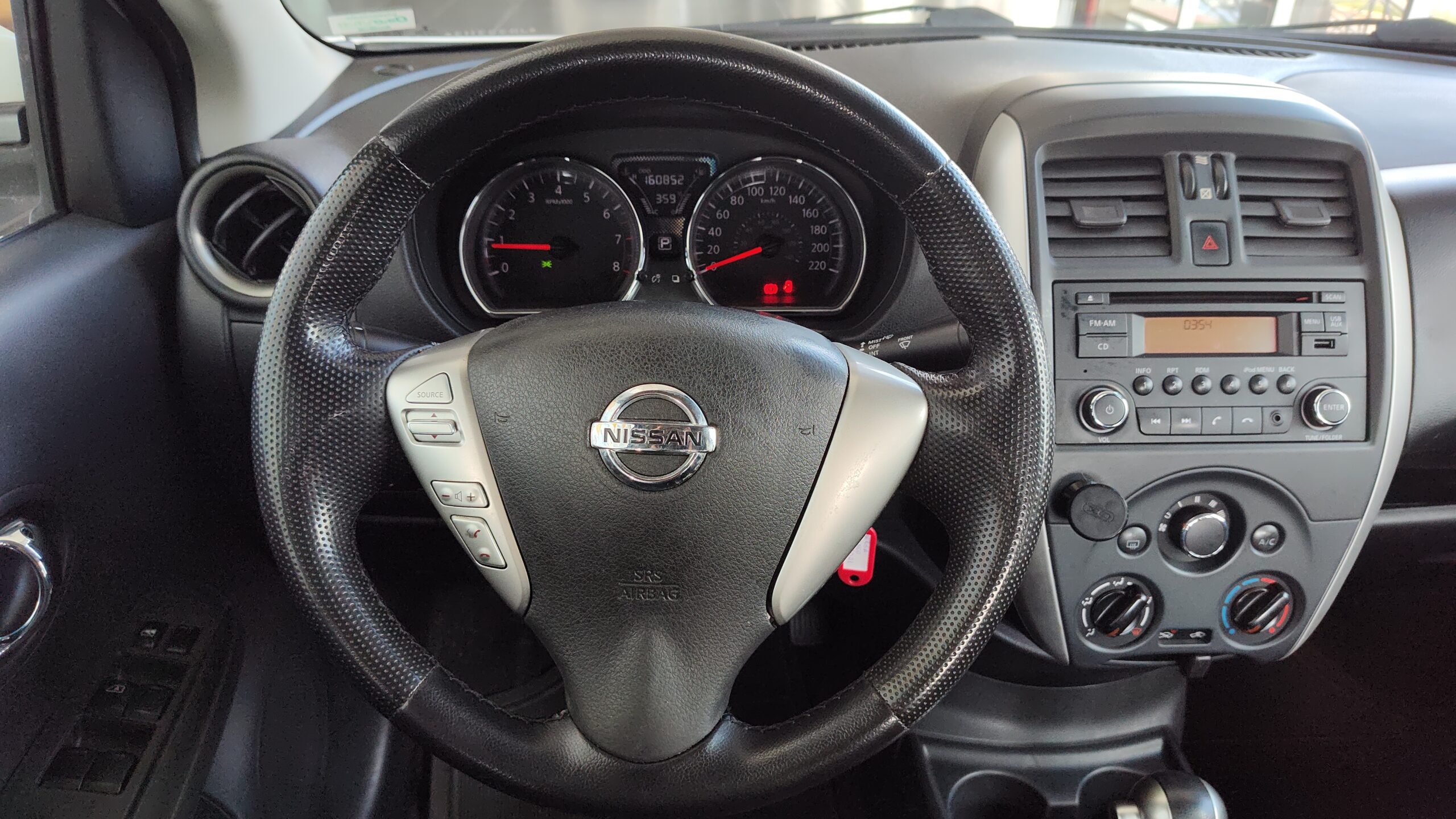 Nissan Versa - 1.6 16V FLEX SV 4P XTRONIC