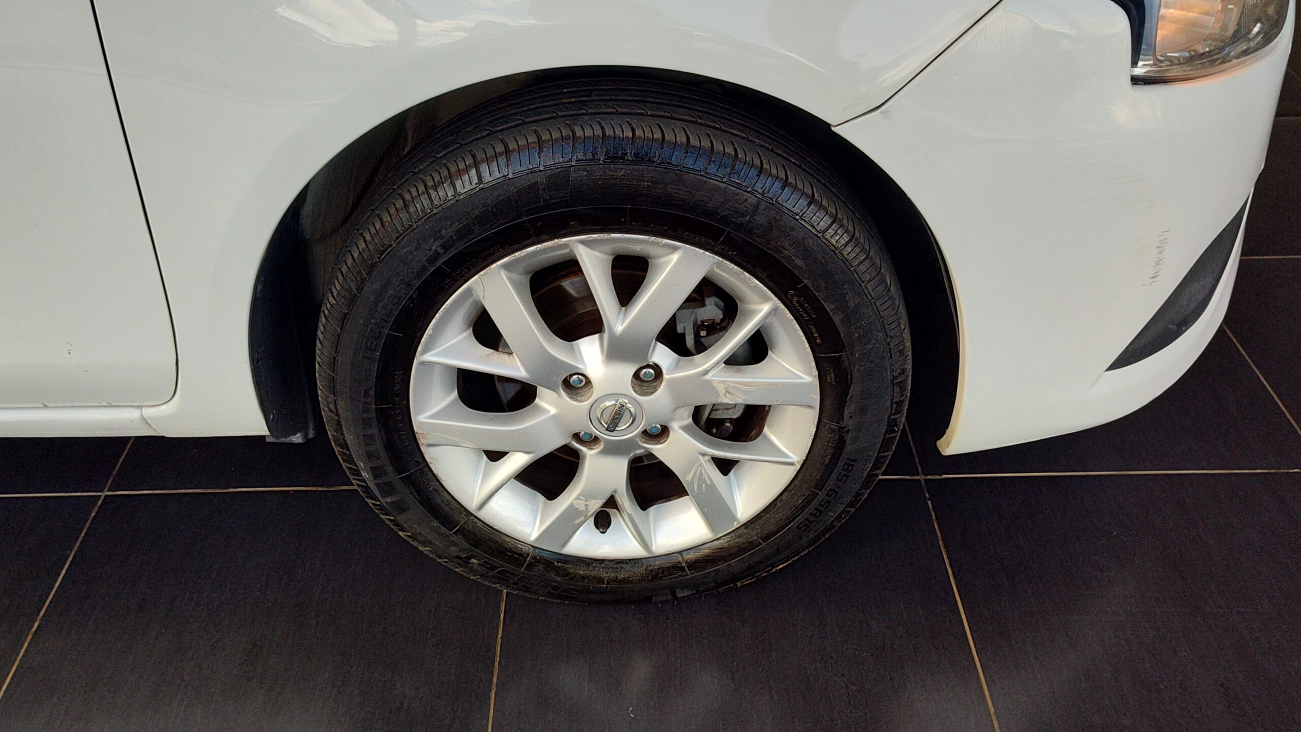 Nissan Versa - 1.6 16V FLEX SV 4P XTRONIC