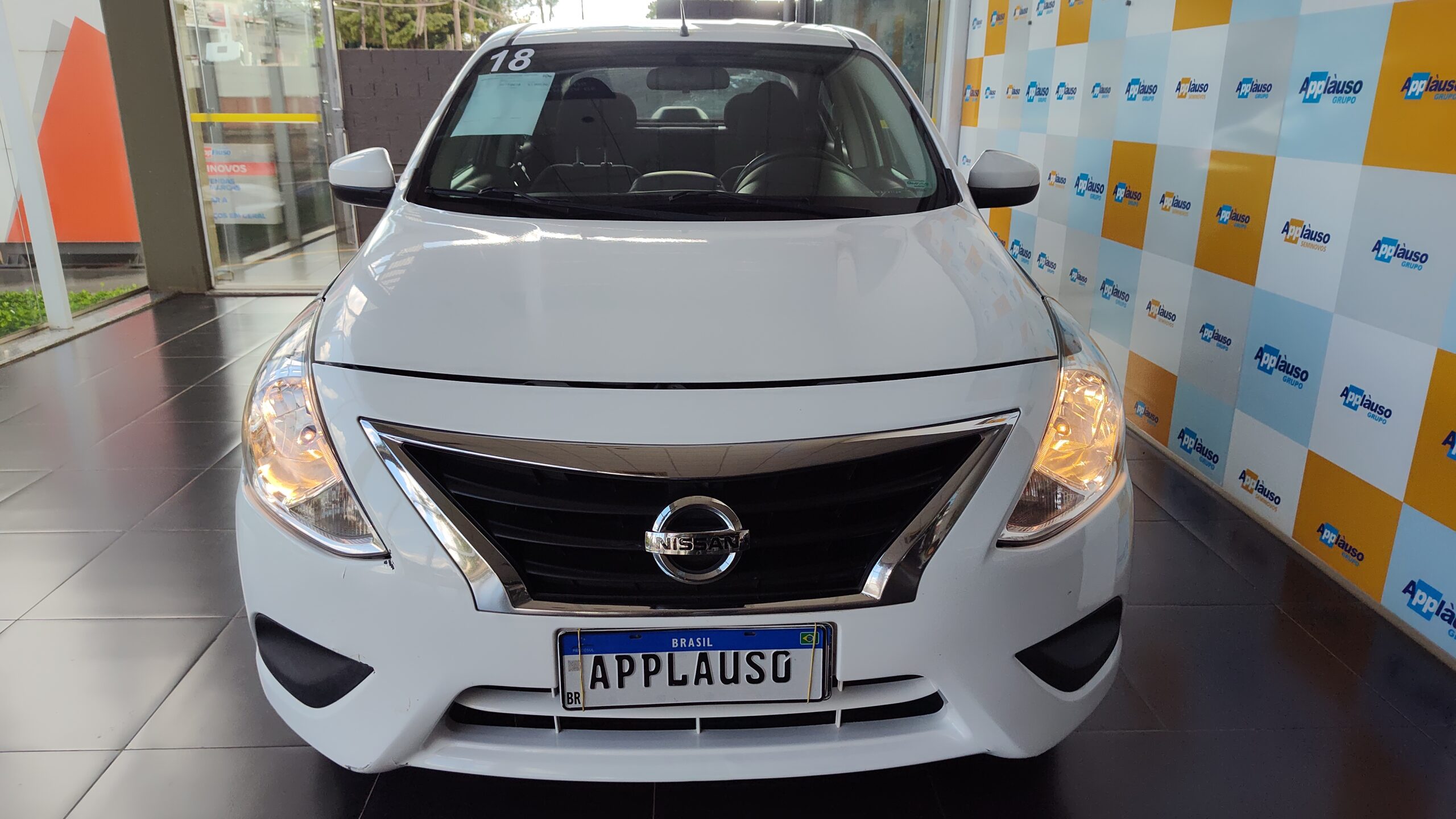 Nissan Versa - 1.6 16V FLEX SV 4P XTRONIC