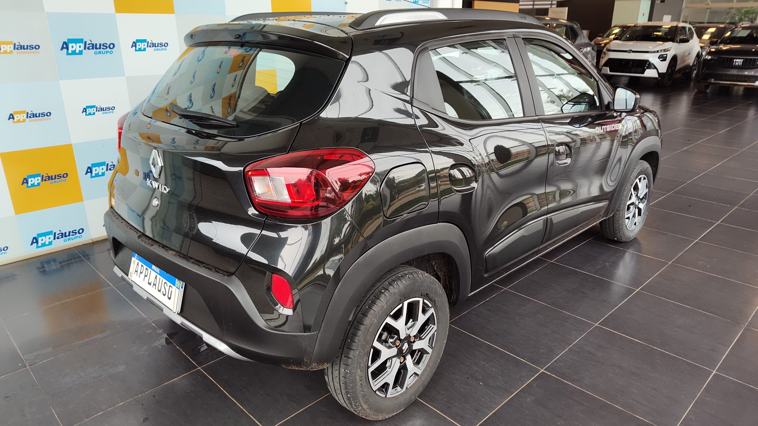 Renault Kwid - 1.0 12V SCE FLEX OUTSIDER MANUAL
