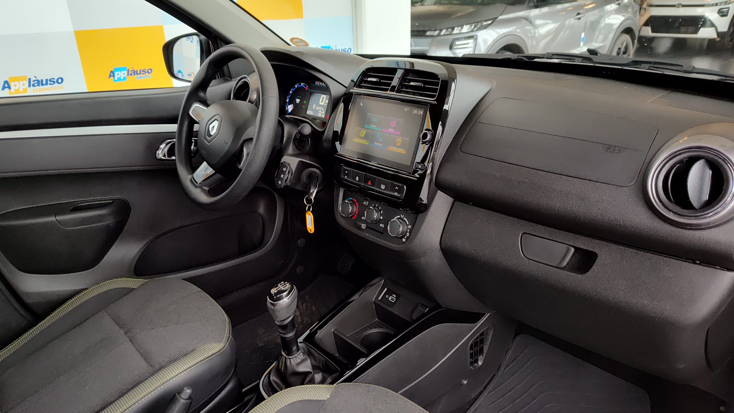 Renault Kwid - 1.0 12V SCE FLEX OUTSIDER MANUAL