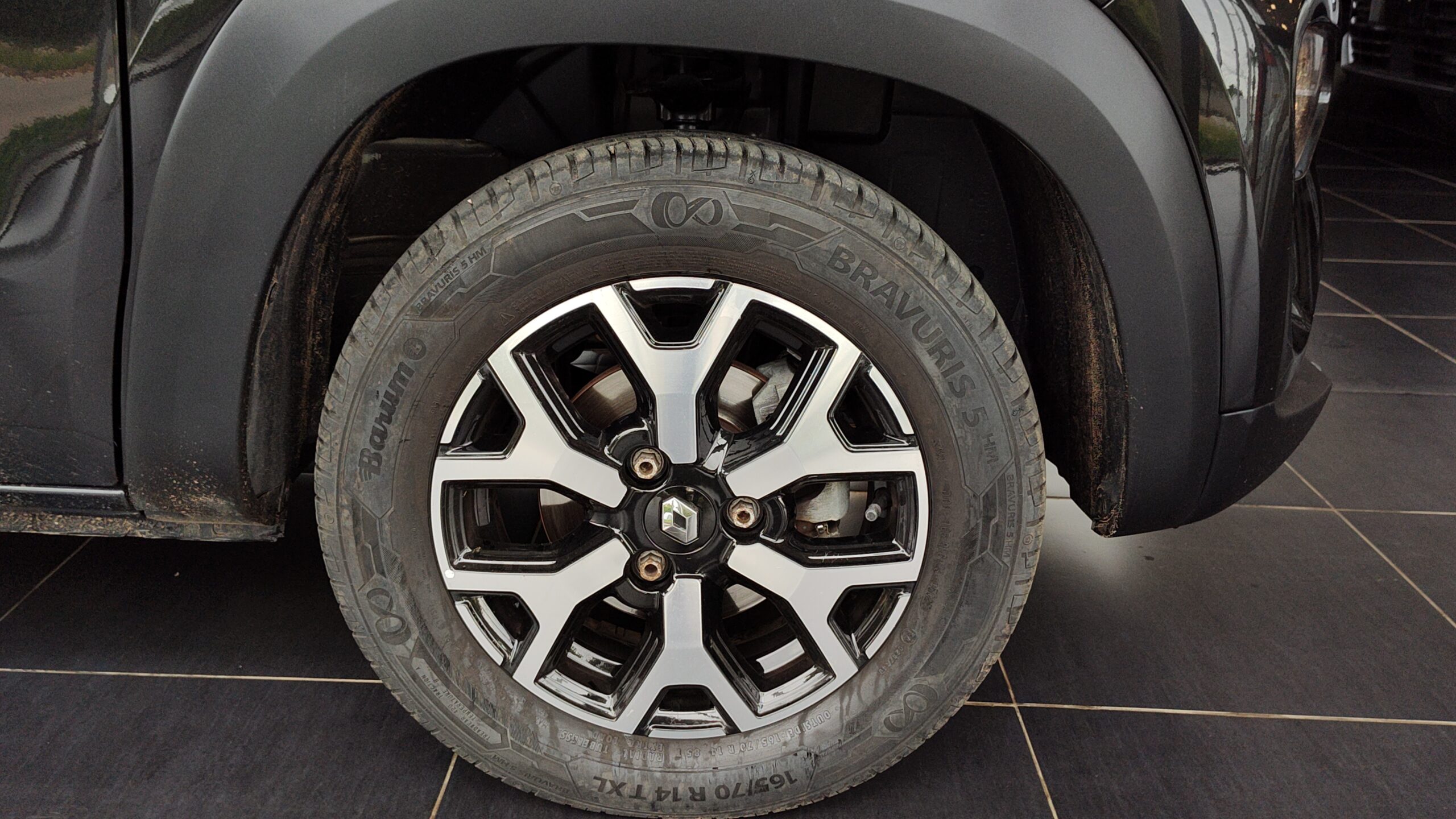 Renault Kwid - 1.0 12V SCE FLEX OUTSIDER MANUAL