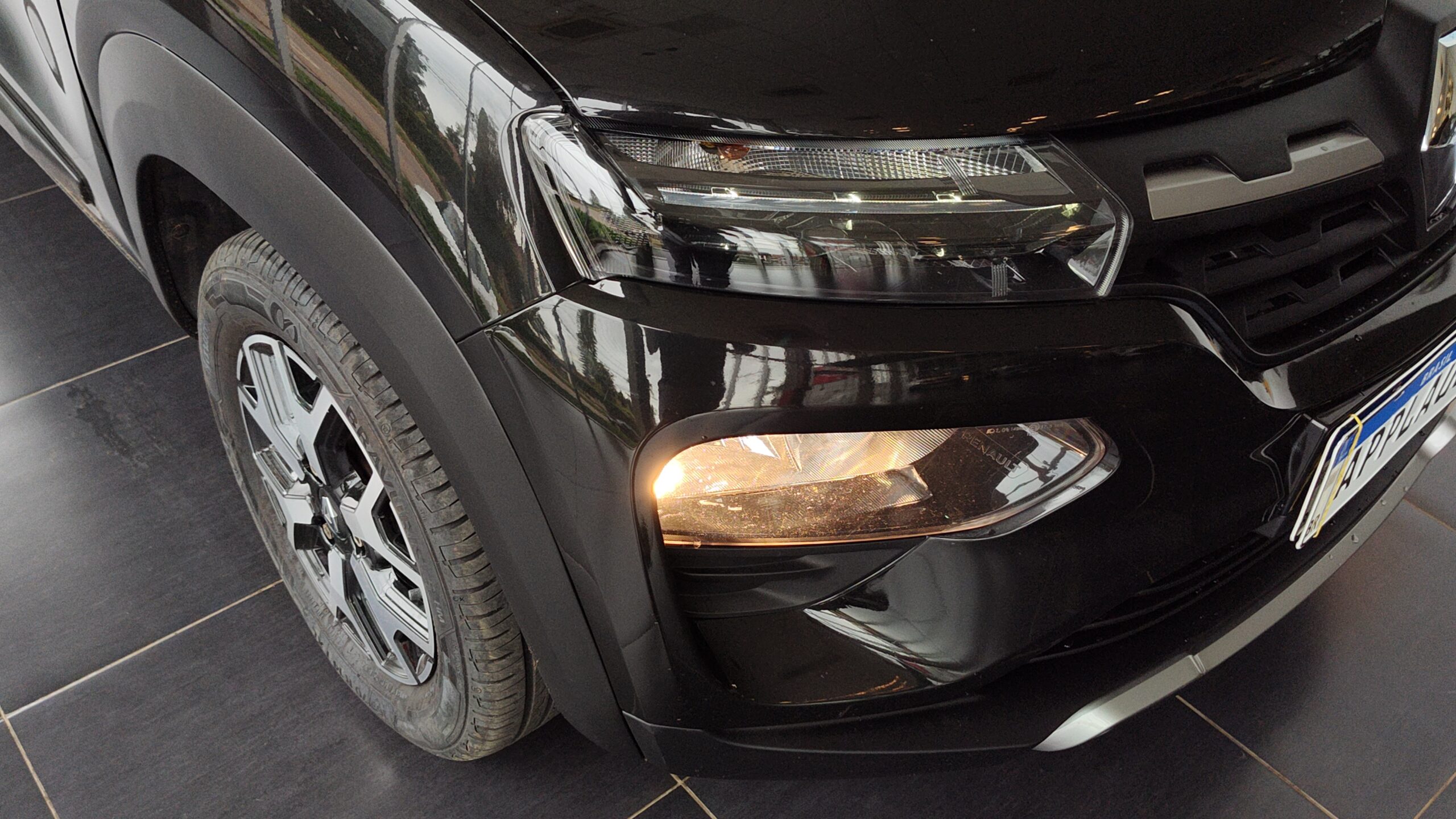 Renault Kwid - 1.0 12V SCE FLEX OUTSIDER MANUAL