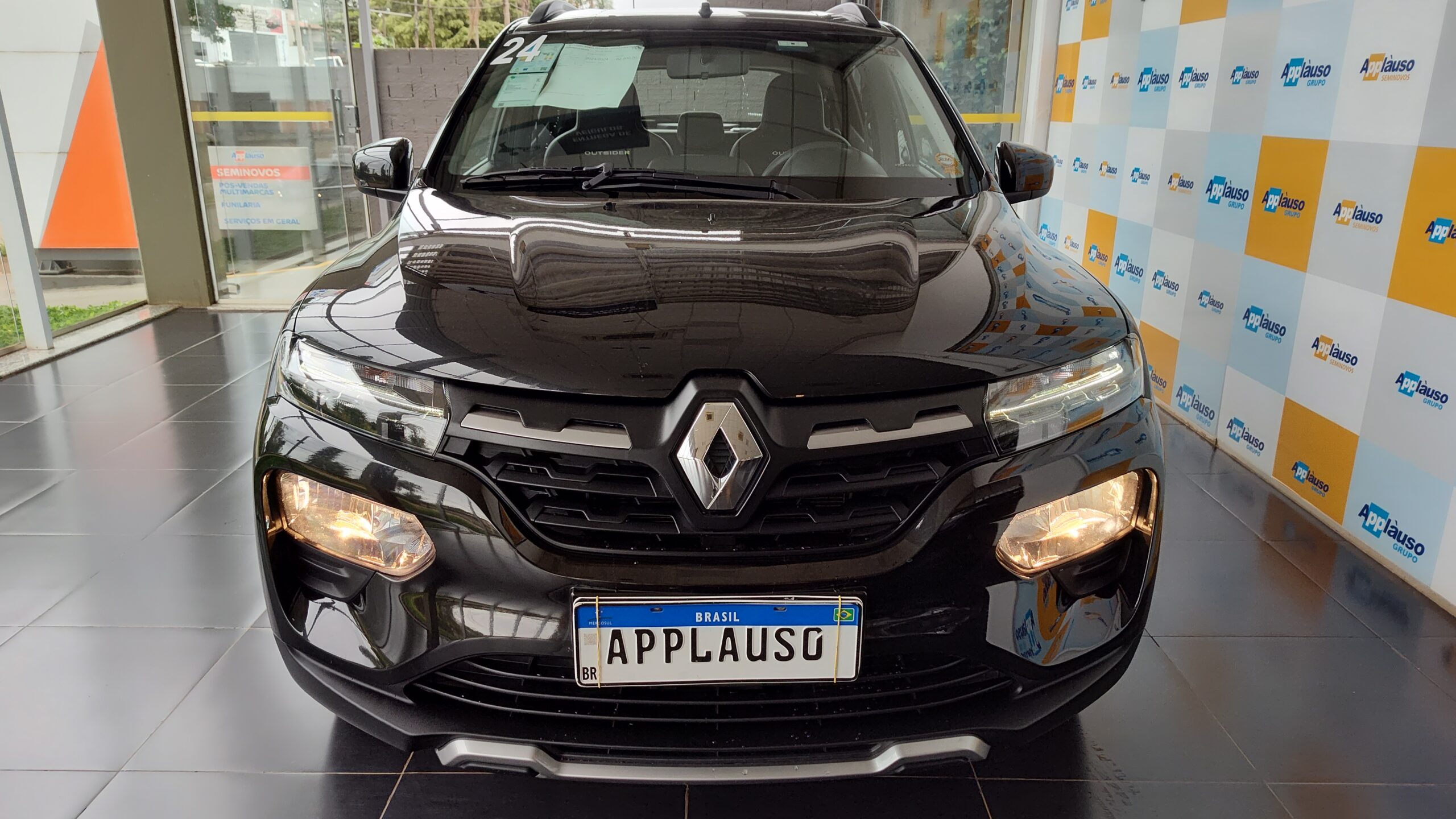 Renault Kwid - 1.0 12V SCE FLEX OUTSIDER MANUAL