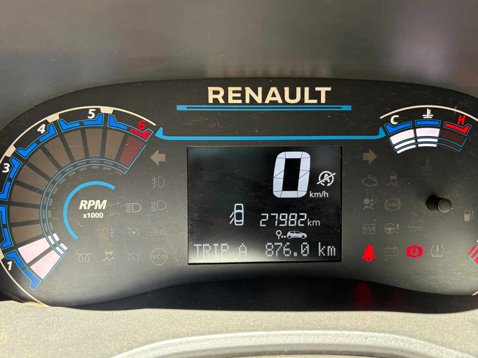 Renault Kwid - 1.0 12V SCE FLEX ZEN MANUAL