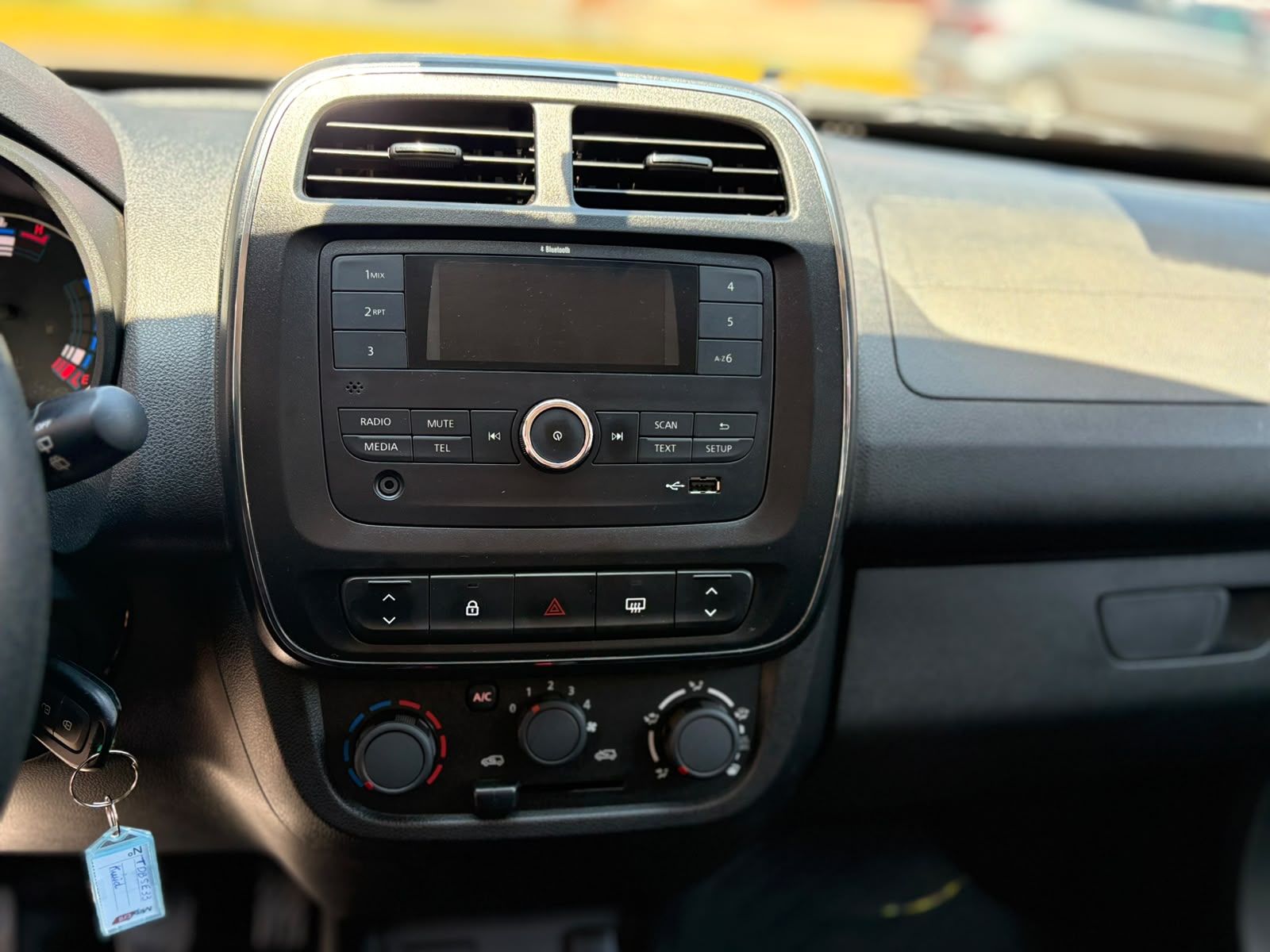Renault Kwid - 1.0 12V SCE FLEX ZEN MANUAL