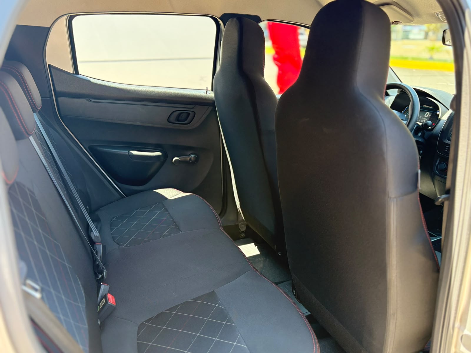 Renault Kwid - 1.0 12V SCE FLEX ZEN MANUAL