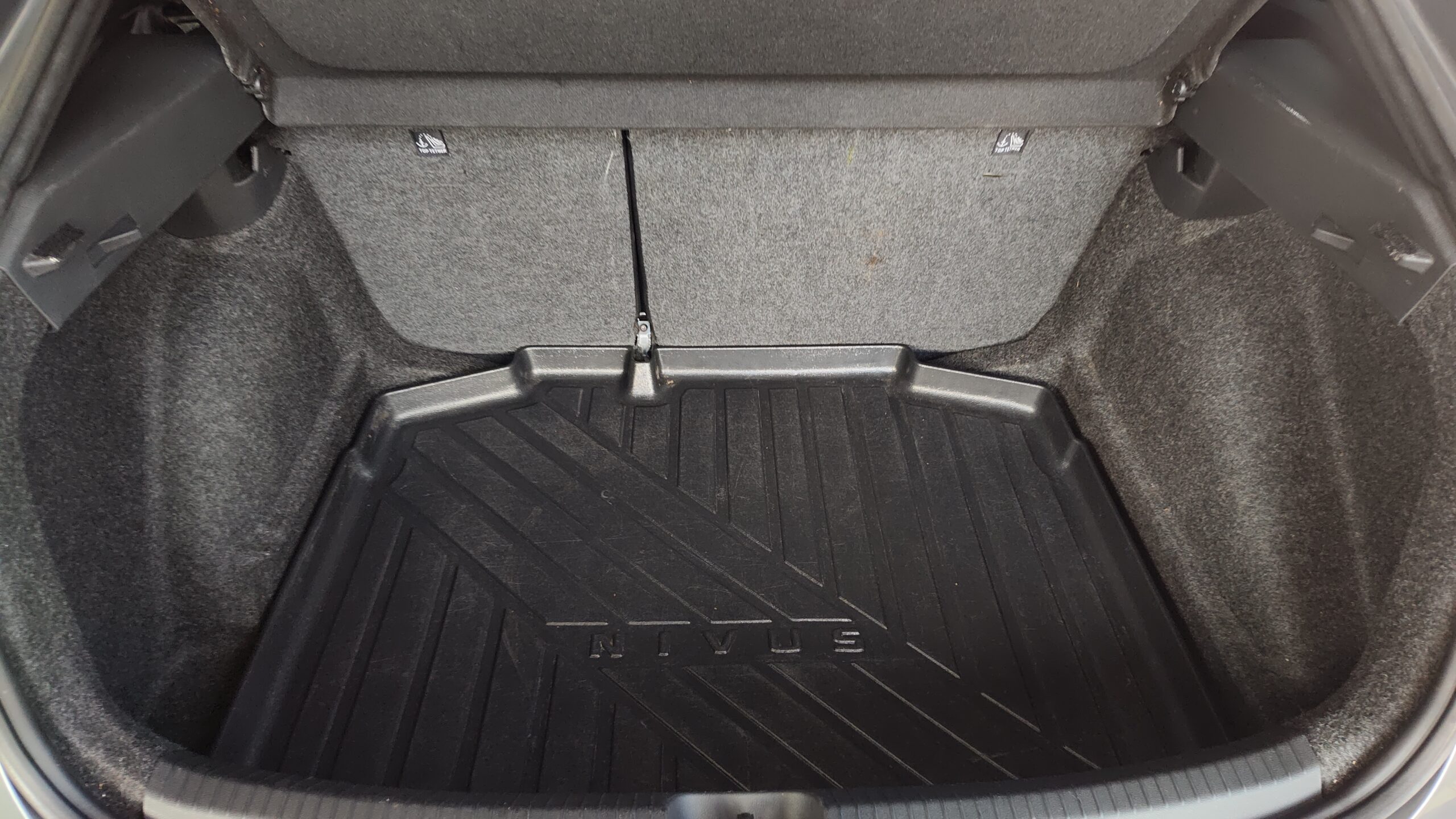 Volkswagen Nivus - 1.0 200 TSI TOTAL FLEX HIGHLINE AUTOMÁTICO