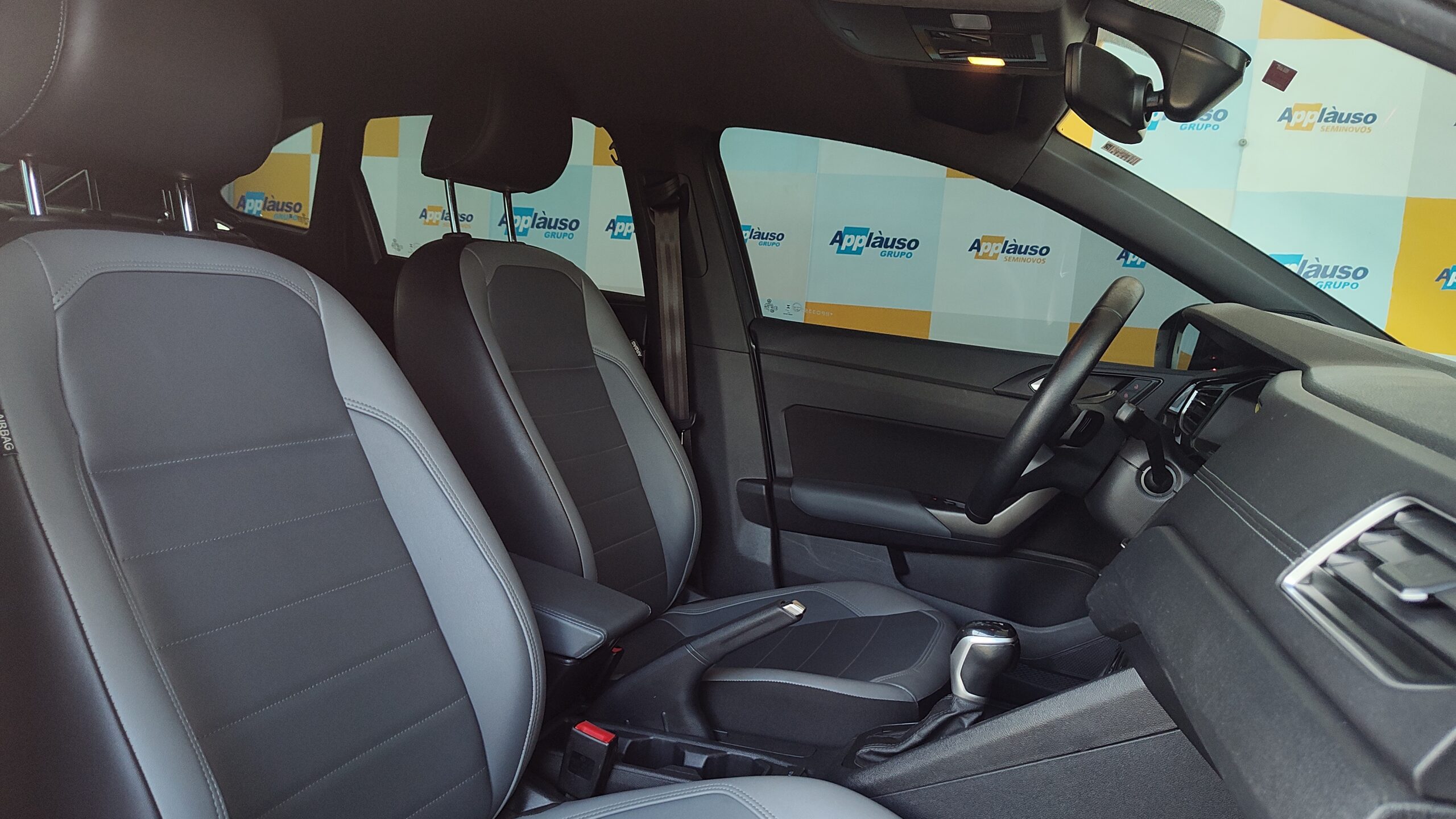 Volkswagen Nivus - 1.0 200 TSI TOTAL FLEX HIGHLINE AUTOMÁTICO